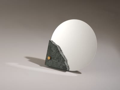 Re-angle Mirror: A Mirror Made from What Was Left Behind